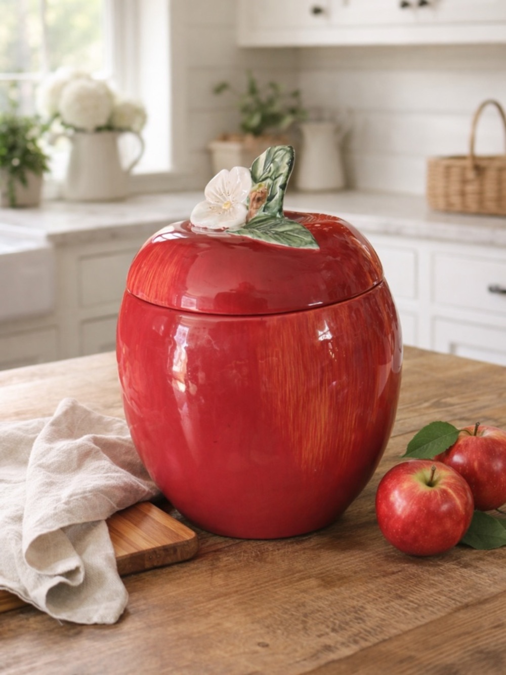 Vintage Apple Cookie Jar by PFALTZGRAFF